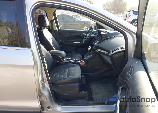 1FMCU0JX3EUB26023: 42960122