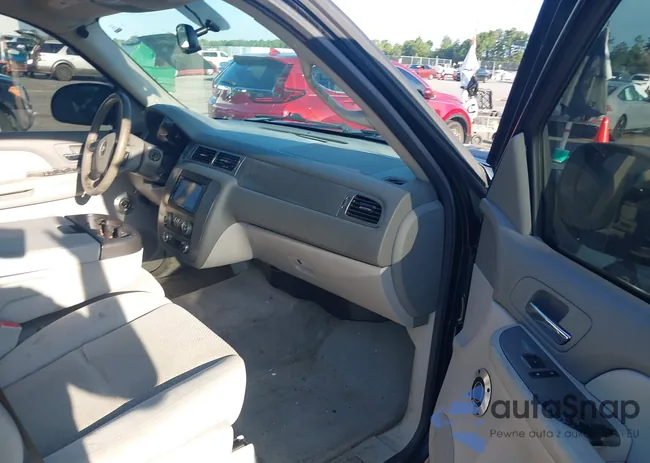 1GNFC13C78R252341: 42960235