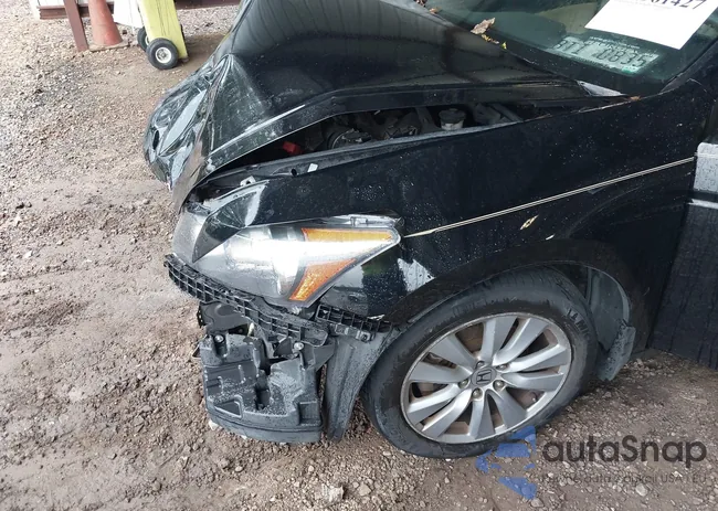 1HGCP2F81BA085544: 42961427