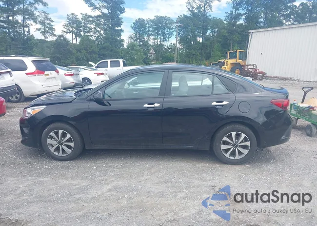 3KPA24AD9PE612660: 42961477