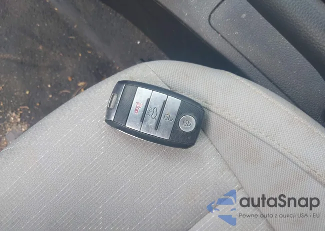 3KPA24AD9PE612660: 42961477