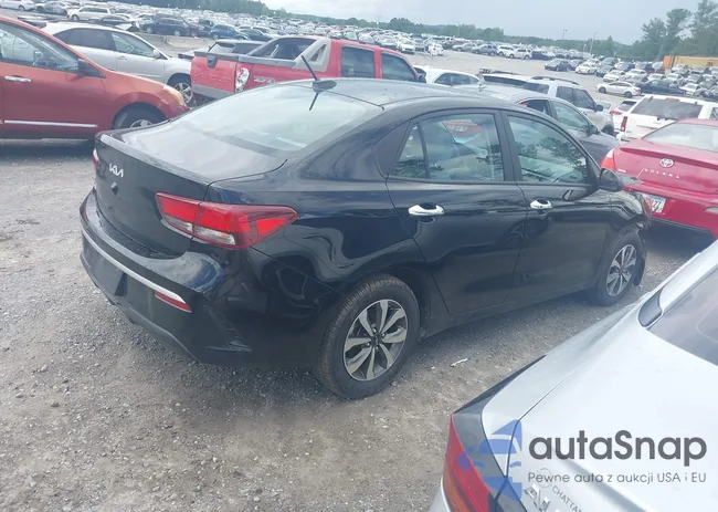 3KPA24AD9PE612660: 42961477