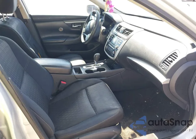 1N4AL3AP1HN354820: 42961585