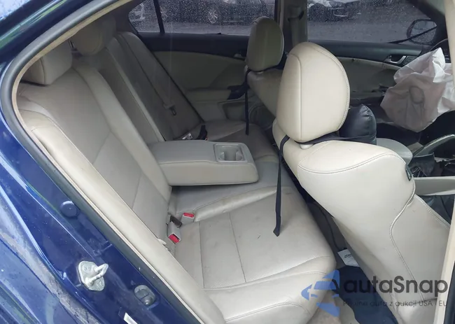 JH4CU26689C006681: 42961657