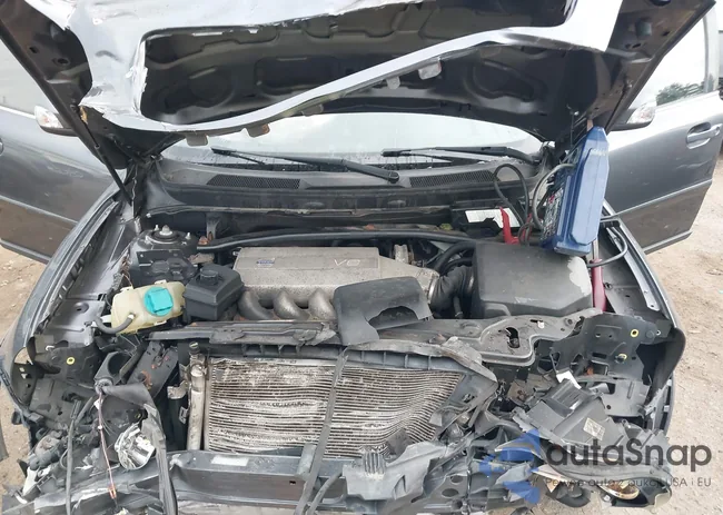 YV4CZ852371393800: 42961884