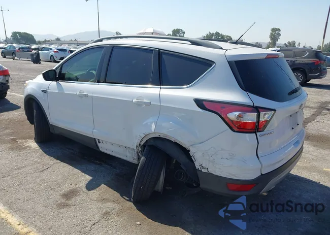 1FMCU9GD8JUA67210: 42961894