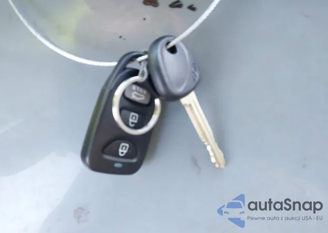 KMHD84LF2LU105679: 42961229