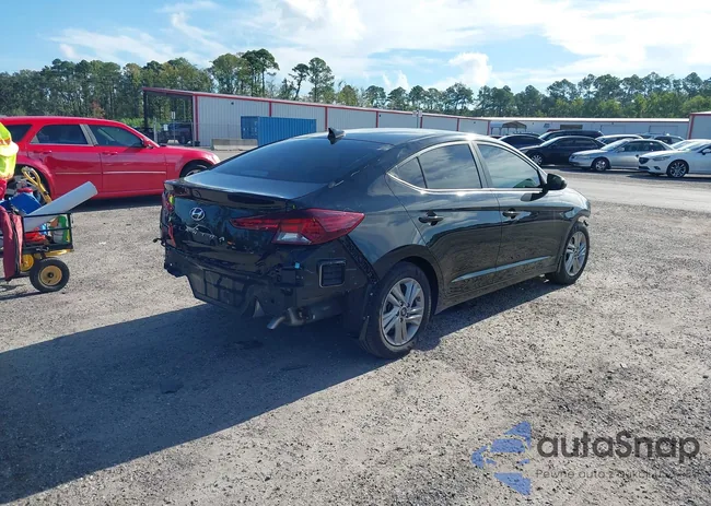 KMHD84LF2LU105679: 42961229