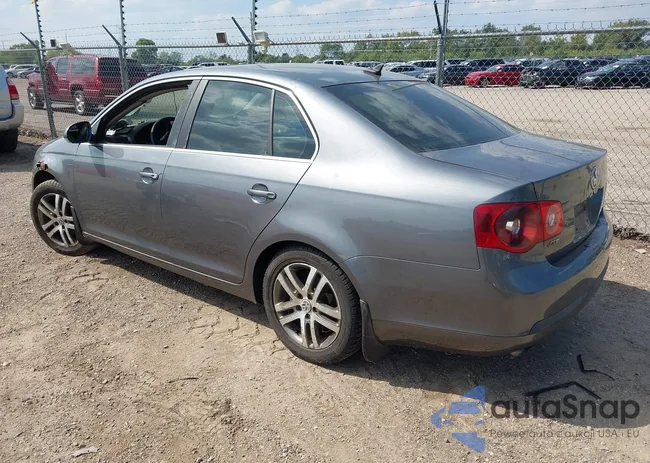 3VWST71K16M022732: 42962540