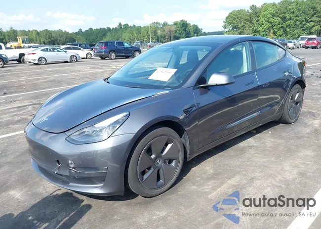 5YJ3E1EAXPF613101: 42962546