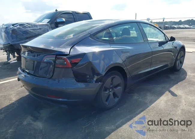 5YJ3E1EAXPF613101: 42962546