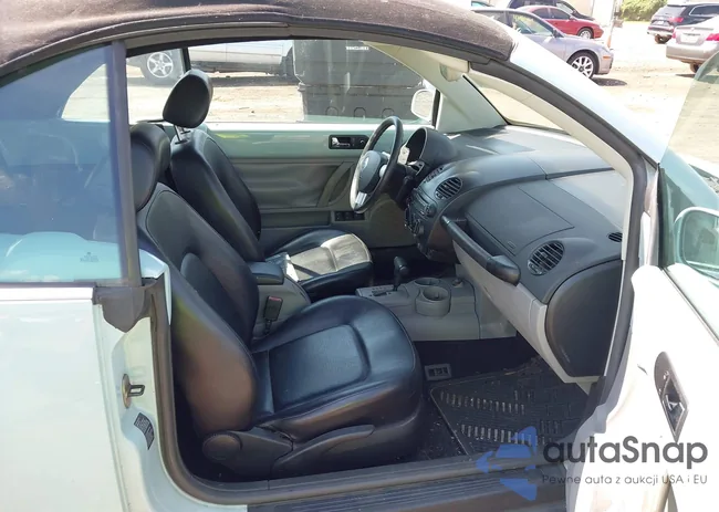 3VWCK21Y23M330700: 42962584