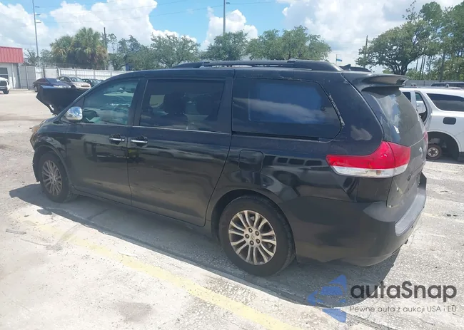 5TDYK3DC0CS224177: 42962683