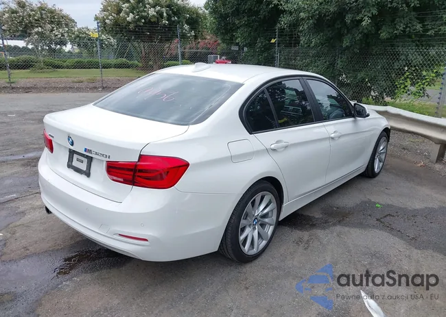 WBA8A3C54GK690582: 42962713