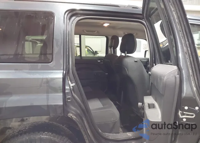 1C4NJRBB0FD207415: 42962815