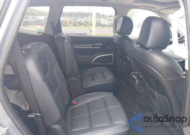 5XYP34HC6NG261999: 42962001