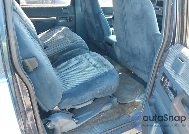 1GKFK16K9PJ749827: 42962029