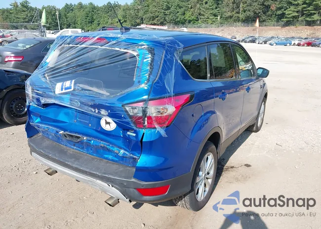 1FMCU0GD5HUC27713: 42962210