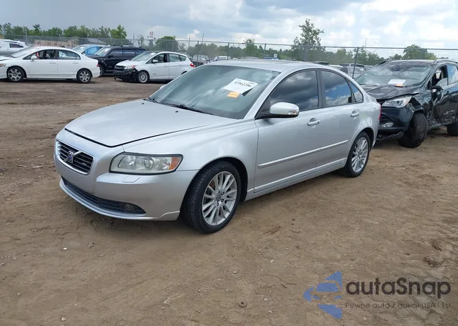 YV1382MSXA2513348: 42962286