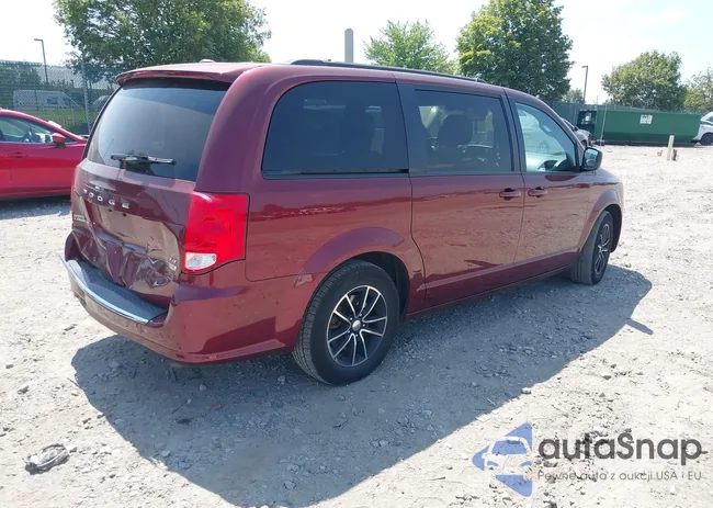 2C4RDGEG8JR282440: 42962377