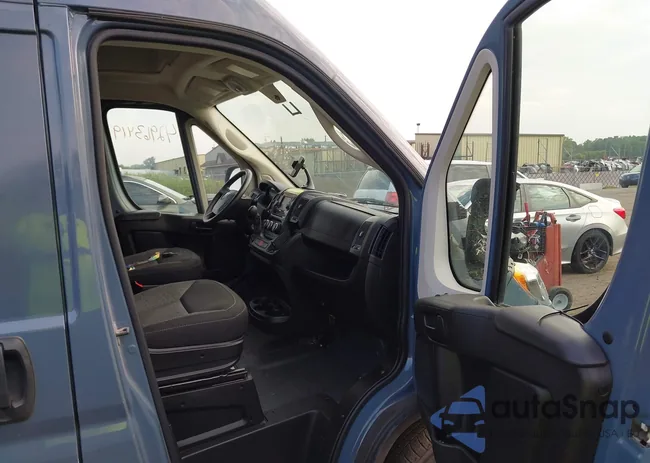 3C6URVJG9LE143919: 42963419