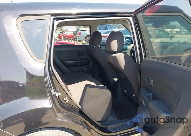 KNDJT2A58D7621906: 42963725