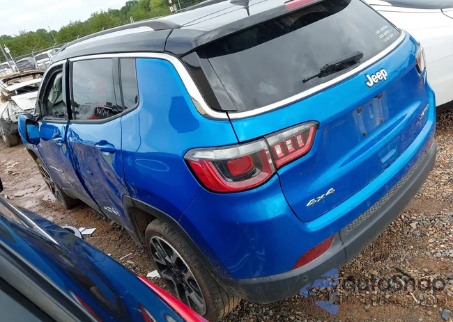 3C4NJDCB4JT245251: 42963740