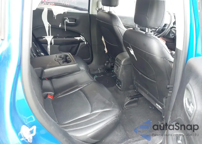 3C4NJDCB4JT245251: 42963740