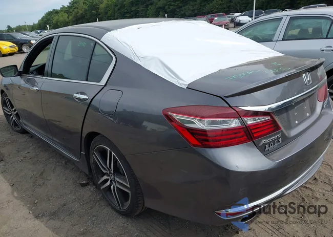 1HGCR2F1XHA302286: 42963801