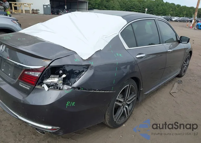 1HGCR2F1XHA302286: 42963801