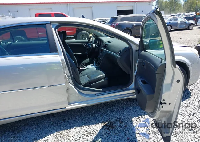 1G8ZV57718F135919: 42962987