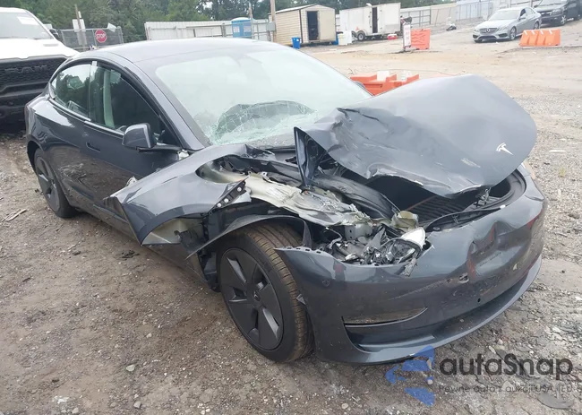 5YJ3E1EB7NF267773: 42963143