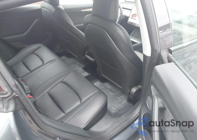 5YJ3E1EB7NF267773: 42963143