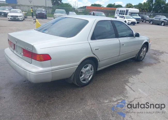 JT2BG22K2Y0438215: 42963192