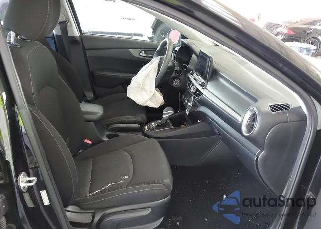 3KPF24AD4ME332534: 42963302