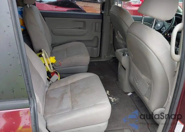 KNDMB5C12H6226076: 42963353