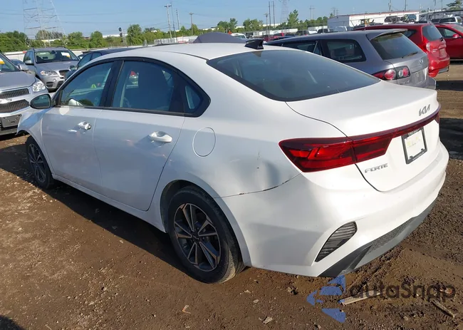 3KPF24AD8RE695667: 42964465