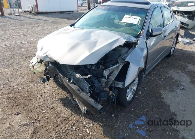 1N4AL2AP5CC161021: 42964561