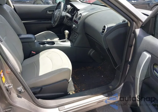 JN8AS58TX9W049697: 42964597