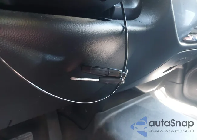 1GCVKREC2EZ219715: 42964351