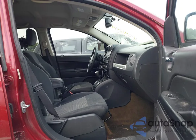 1C4NJDBB9GD566833: 42965965