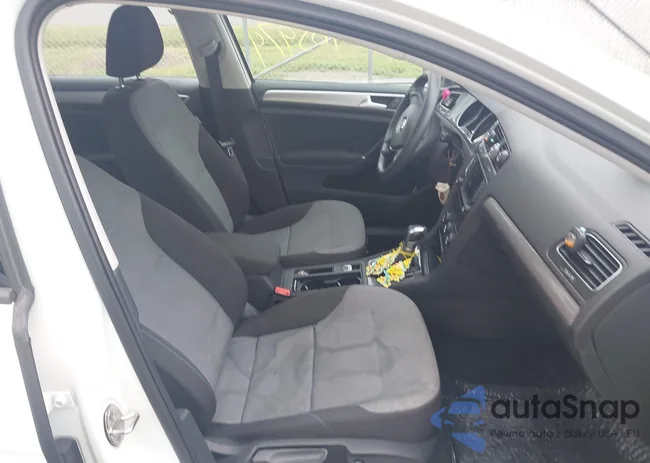 WVWKP7AU3GW915933: 42965979