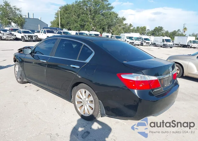 1HGCR2F78DA056336: 42966411