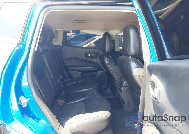 3C4NJDBB2MT592745: 42966438