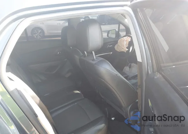 KL7CJLSB2MB305789: 42966133