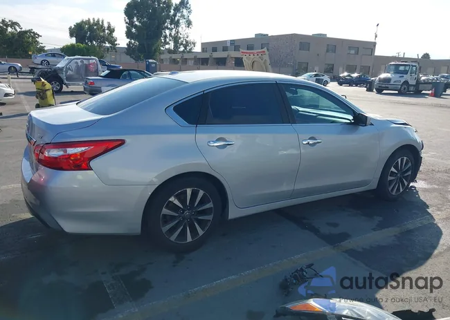 1N4AL3AP7GC226138: 42966202