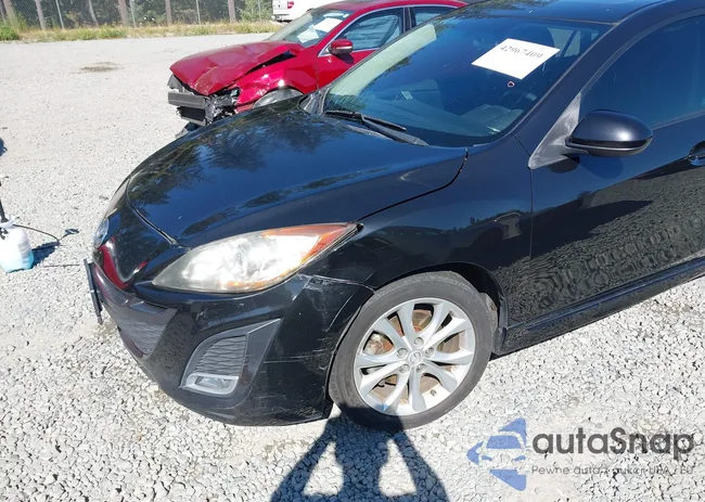 JM1BL1K69B1418805: 42967409