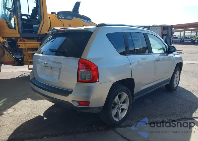 1C4NJCBAXCD550734: 42967427