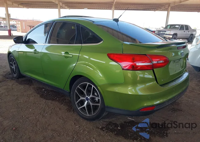 1FADP3J21JL250044: 42967459