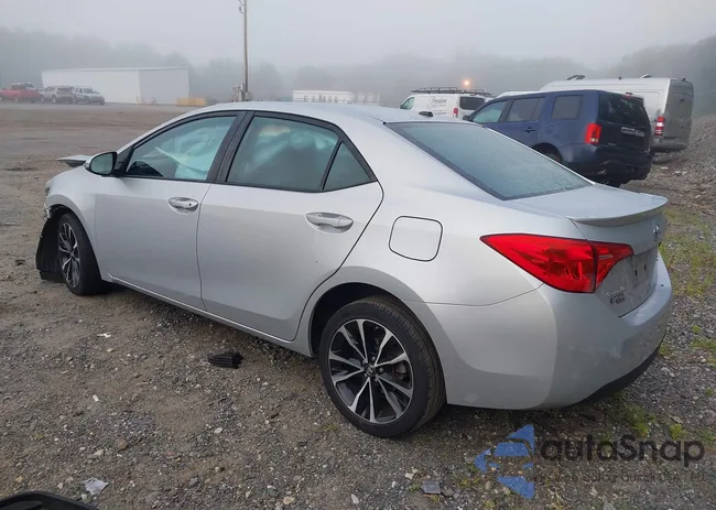 2T1BURHE4JC076121: 42967579